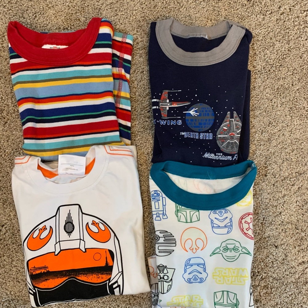 Hanna Andersson Star Wars pajamas/ t shirts size 100&110 Size 4&5